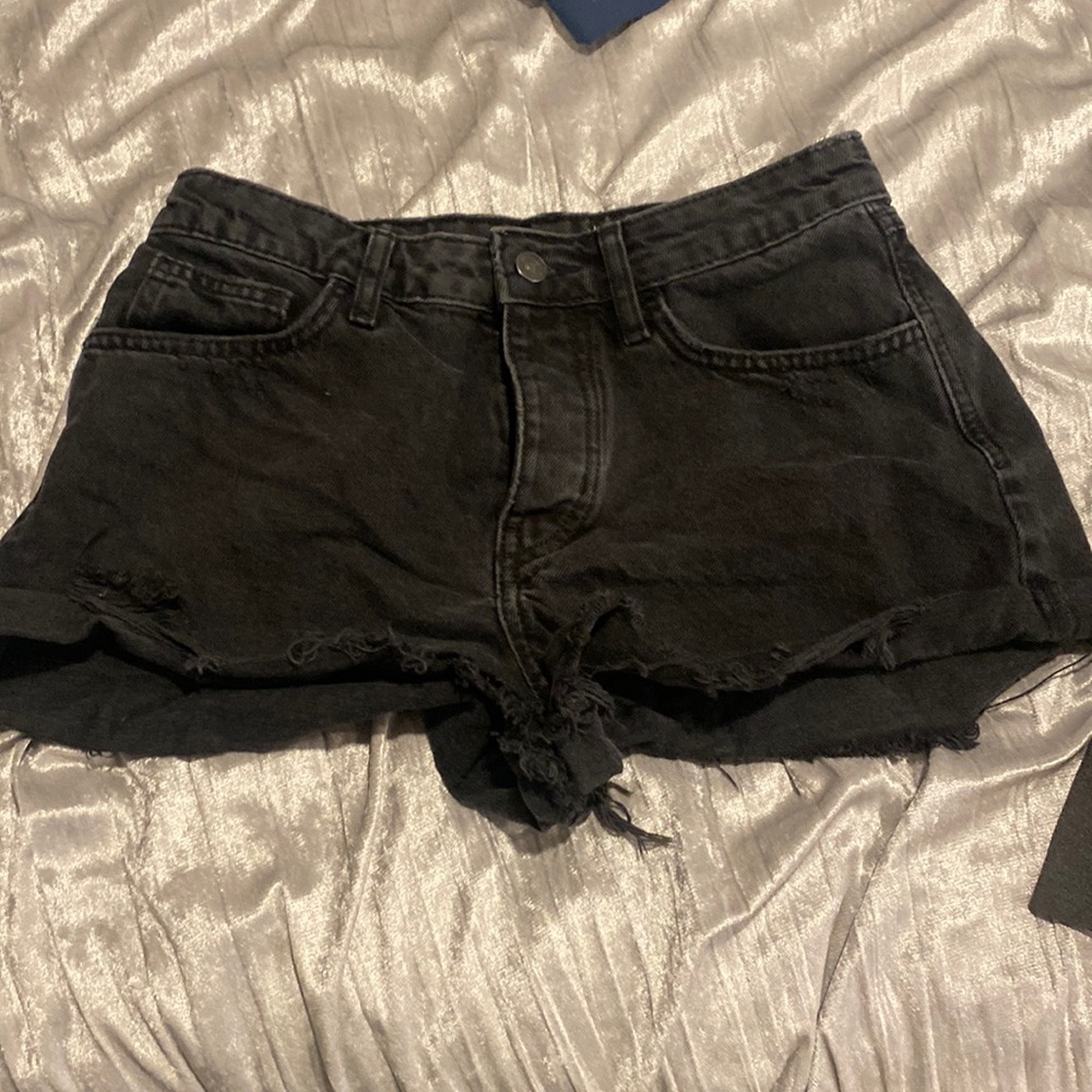 black jean shorts